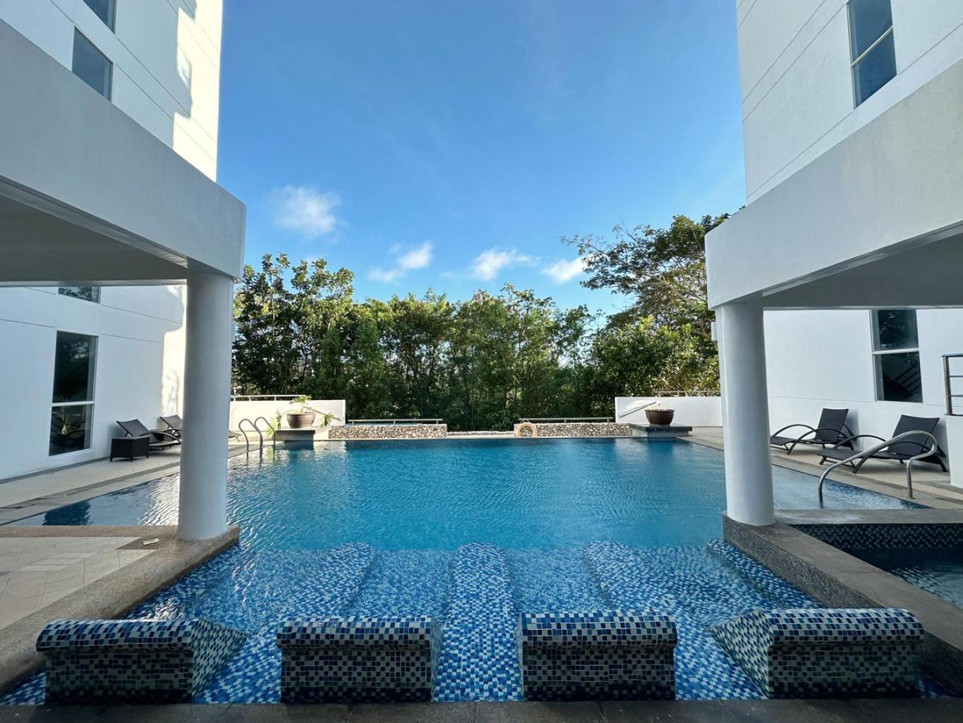 Appartamento Coral Edge @ Boracay Newcoast Yapak Esterno foto